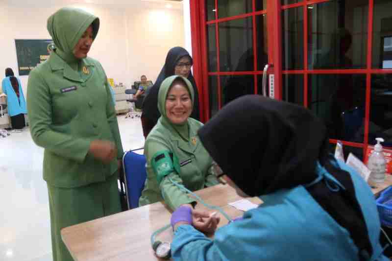 Peringati HUT Ke-80 Persit Kartika Chandra Kirana 2026, Adakan Bakti Sosial Donor Darah Peringati HUT Ke-80 Persit Kartika Chandra Kirana 2026, Adakan Bakti Sosial Donor Darah