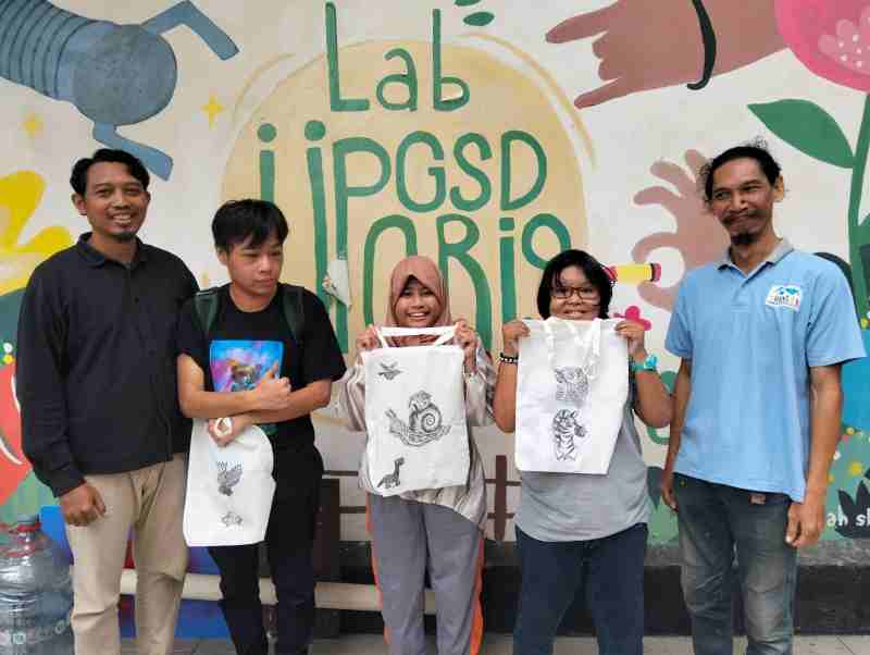 UPGRIS Buka Ruang Inklusi, Sahabat Difabel Roemah D Belajar Seni Grafis UPGRIS Buka Ruang Inklusi, Sahabat Difabel Roemah D Belajar Seni Grafis