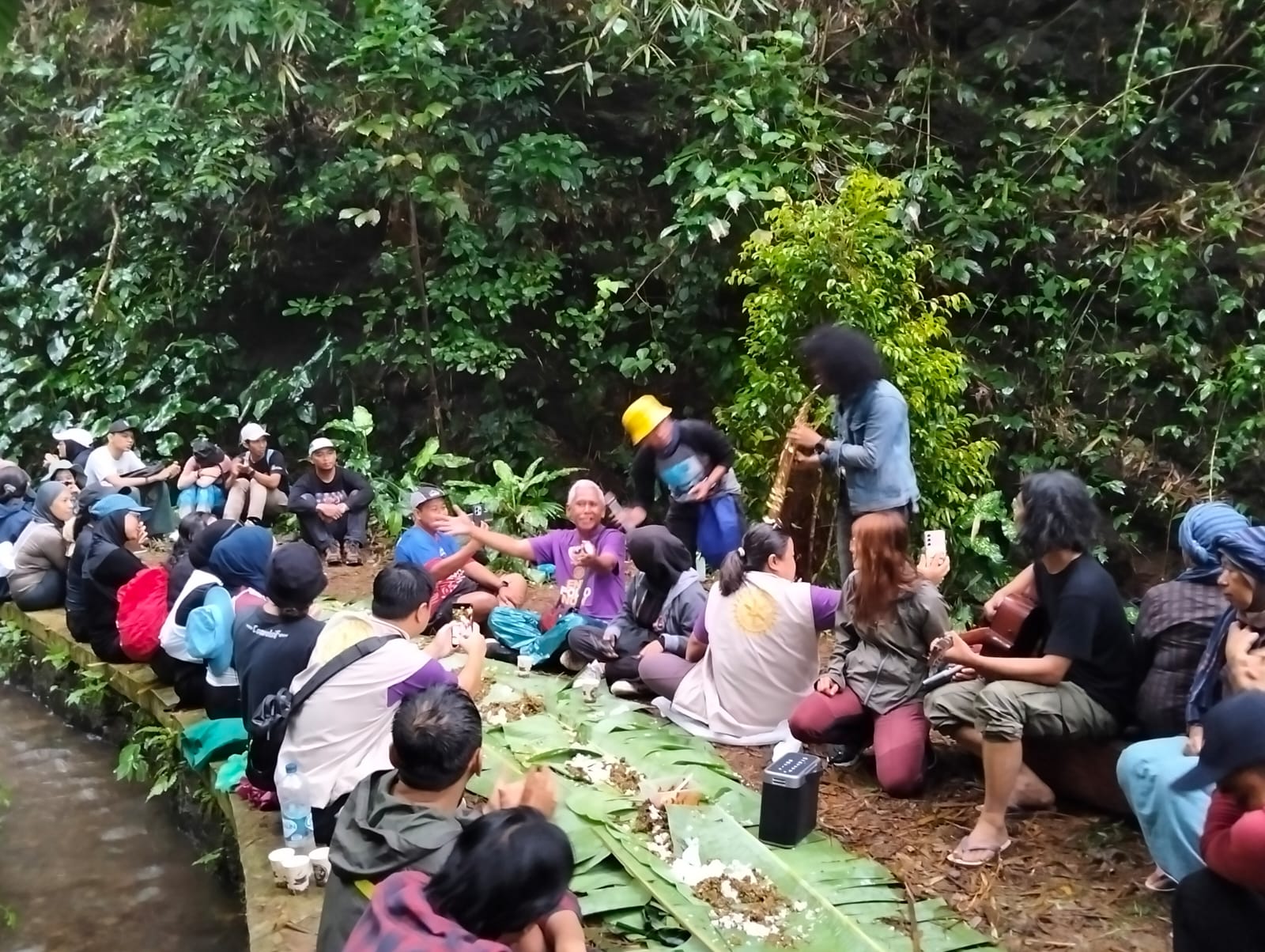 Nada yang Bergerak, Alam yang Dirawat Rumanfaat dan Musik yang Memilih Berpihak Nada yang Bergerak, Alam yang Dirawat Rumanfaat dan Musik yang Memilih Berpihak