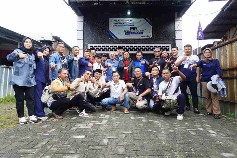 Kontingen JMSI Lampung Berangkat Hadiri HPN dan HUT Ke-6 JMSI di Banten Kontingen JMSI Lampung Berangkat Hadiri HPN dan HUT Ke-6 JMSI di Banten 