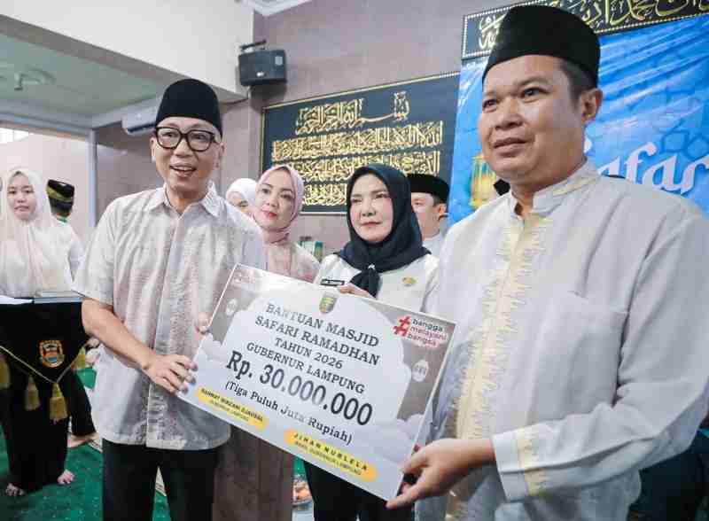 Gubernur Rahmat Mirzani Djausal Ajak Masyarakat Tumbuhkan Semangat Gotong Royong Membangun Daerah Gubernur Rahmat Mirzani Djausal Ajak Masyarakat Tumbuhkan Semangat Gotong Royong Membangun Daerah