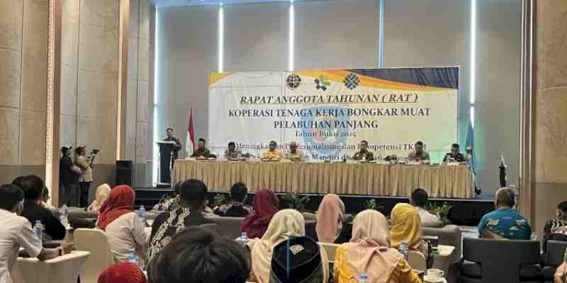 Anggota DPRD, Wahrul Fauzi Silalahi Apresiasi Kinerja TKBM Panjang Anggota DPRD, Wahrul Fauzi Silalahi Apresiasi Kinerja TKBM Panjang