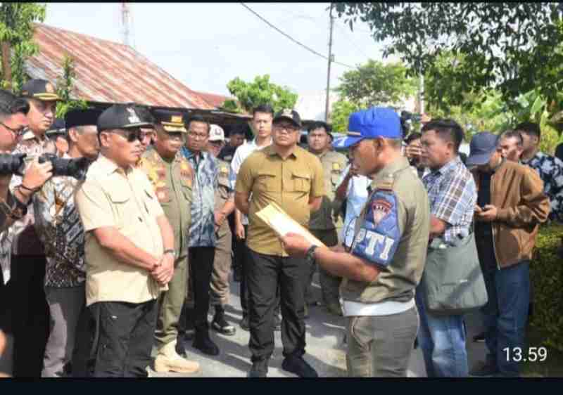 Bupati & Wabup Pimpin Tim Gabungan Tertibkan Tower Tak Miliki PBG Bupati & Wabup Pimpin Tim Gabungan Tertibkan Tower Tak Miliki PBG