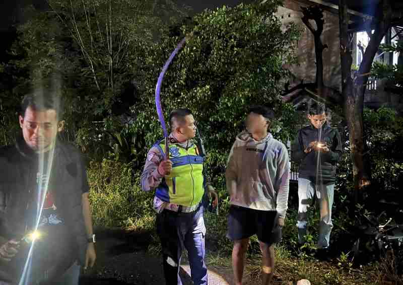 Puluhan Remaja Diduga Hendak Tawuran di Dibubarkan Polisi, Belasan Motor dan Celurit Diamankan Puluhan Remaja Diduga Hendak Tawuran di Dibubarkan Polisi, Belasan Motor dan Celurit Diamankan