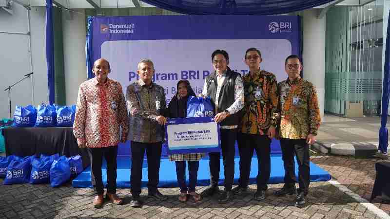 BRI Region 5 Bandar Lampung Tebar Kebaikan Ramadhan Lewat Program TJSL “Berbagi Bahagia” BRI Region 5 Bandar Lampung Tebar Kebaikan Ramadhan Lewat Program TJSL “Berbagi Bahagia”