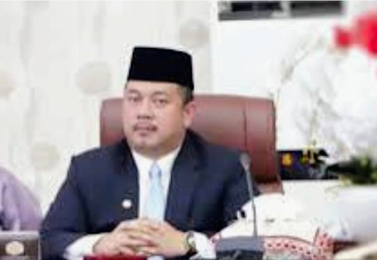 Ketua LSM Startegi: Sekwan DPRD Sergai Diduga Tak Paham UUD KIP, Tutup Informasi Publik Ketua LSM Startegi: Sekwan DPRD Sergai Diduga Tak Paham UUD KIP, Tutup Informasi Publik