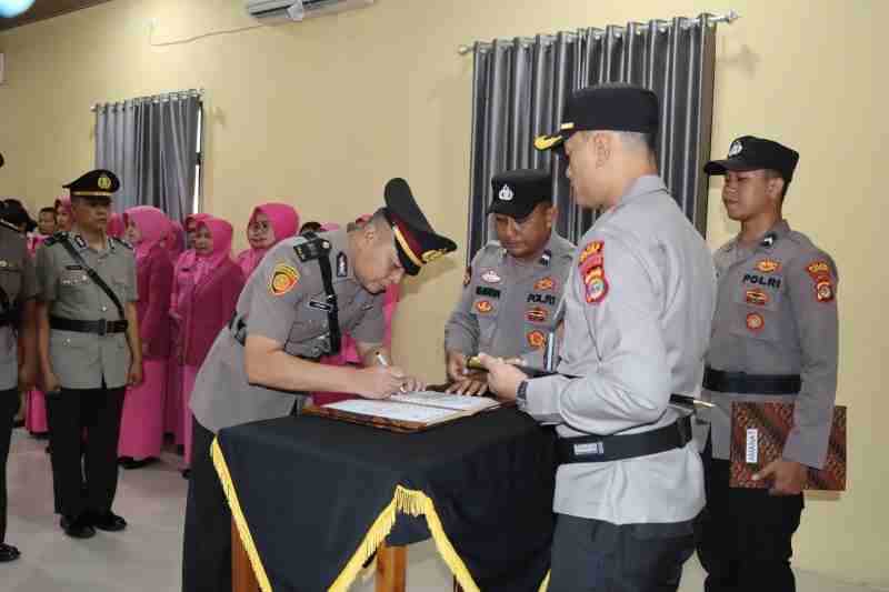 Kasat Intelkam dan Kabag Perencanaan Polres Pringsewu Berganti Kasat Intelkam dan Kabag Perencanaan Polres Pringsewu Berganti