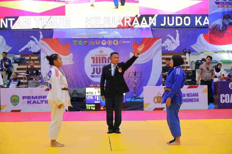 Kapolri Cup 2026 : Dua Personil Polda Lampung Dipercaya Jadi Pengadil di Kejuaraan Judo Kapolri Cup 2026 : Dua Personil Polda Lampung Dipercaya Jadi Pengadil di Kejuaraan Judo