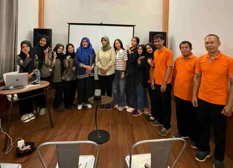 Dr. Novita Sari Ungkap Kunci Pelanggan Loyal: Bukan Sekadar Produk, Tapi Pelayanan dan Motivasi Kerja! Dr. Novita Sari Ungkap Kunci Pelanggan Loyal: Bukan Sekadar Produk, Tapi Pelayanan dan Motivasi Kerja!