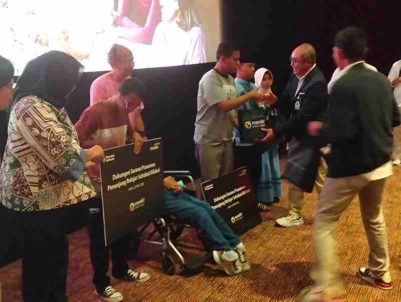 Ketika Lampu Bioskop Dipadamkan, Harapan Itu Menyala Ketika Lampu Bioskop Dipadamkan, Harapan Itu Menyala