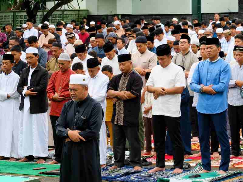 Kodam XXI/Radin Inten Melaksanakan Sholat Idul Adha 10 Dzulhijjah 1447 H/ 2026 M Kodam XXI/Radin Inten Melaksanakan Sholat Idul Adha 10 Dzulhijjah 1447 H/ 2026 M