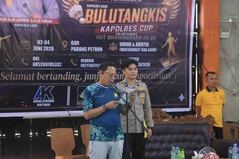 Shuttlecock Melayang, Silaturahmi Menguat: Kapolres Kaur Cup HUT Bhayangkara ke-80 Resmi Digelar Shuttlecock Melayang, Silaturahmi Menguat: Kapolres Kaur Cup HUT Bhayangkara ke-80 Resmi Digelar