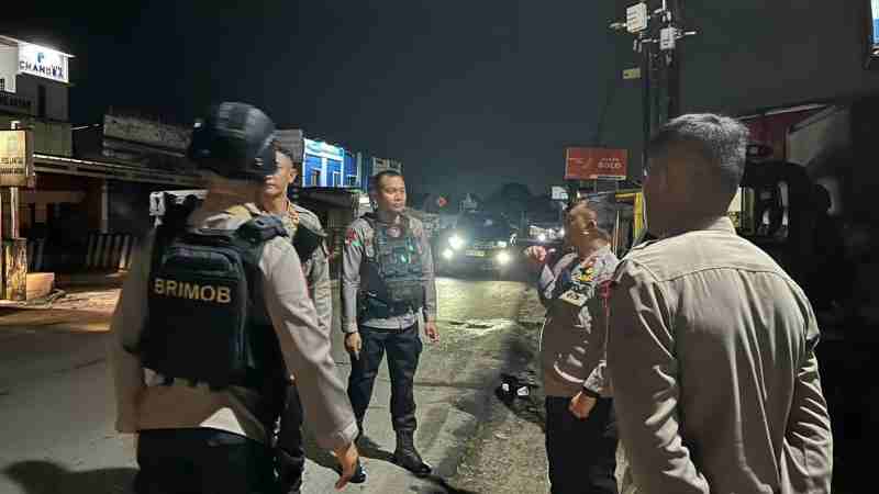 Brimob Lampung Lakukan Evakuasi Tersangka Kasus Pencurian Brimob Lampung Lakukan Evakuasi Tersangka Kasus Pencurian