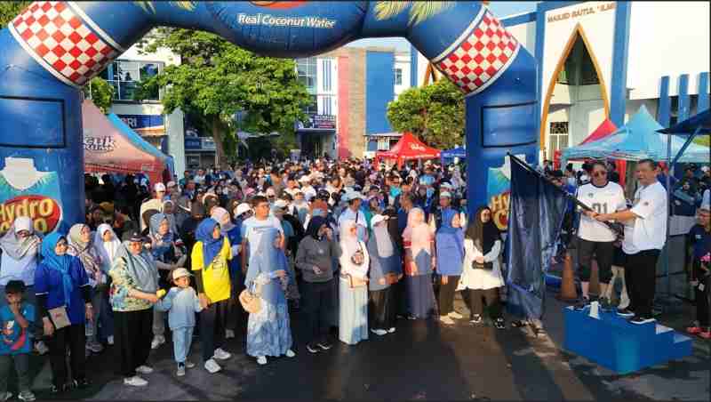Dies Natalis ke-29 IIB Darmajaya dengan Jalan Sehat, Khitanan Massal, Futsal hingga Hias Tumpeng Banjir Peserta Dies Natalis ke-29 IIB Darmajaya dengan Jalan Sehat, Khitanan Massal, Futsal hingga Hias Tumpeng Banjir Peserta