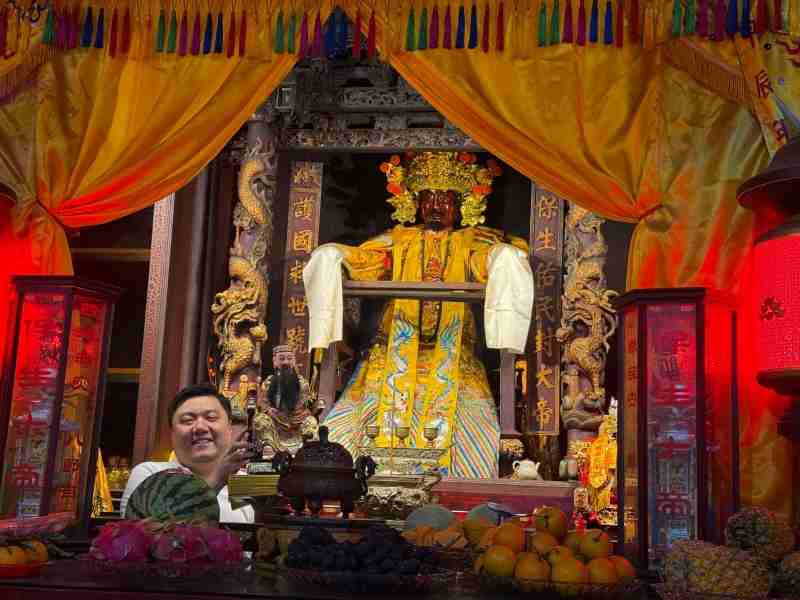 Dari Gang Lombok ke Baijiao: Tali Spiritual yang Mengikat Tay Kak Sie dengan Akar di Fujian Dari Gang Lombok ke Baijiao: Tali Spiritual yang Mengikat Tay Kak Sie dengan Akar di Fujian