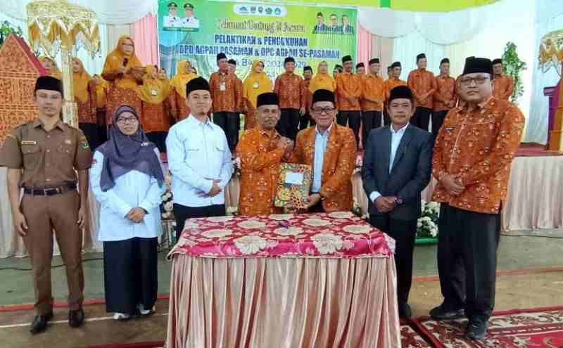 Kuatkan Sinergi Dengan Pemerintah, Nelfri Asfandi Hadiri Pelantikan AGPAII Kuatkan Sinergi Dengan Pemerintah, Nelfri Asfandi Hadiri Pelantikan AGPAII