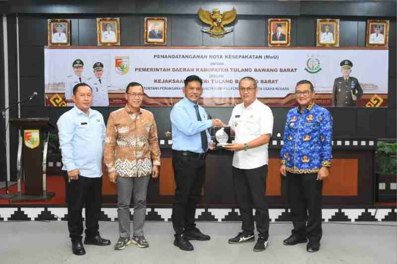 Gandeng Kejari, Pemkab Tubaba Perkuat Benteng Hukum di Bidang Perdata dan Tata Usaha Negara Gandeng Kejari, Pemkab Tubaba Perkuat Benteng Hukum di Bidang Perdata dan Tata Usaha Negara