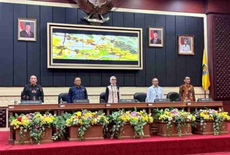 Rapat Pleno Tim Percepatan Akses Keuangan Daerah (TPAKD) Provinsi Lampung Semester I Tahun 2026 Rapat Pleno Tim Percepatan Akses Keuangan Daerah (TPAKD) Provinsi Lampung Semester I Tahun 2026