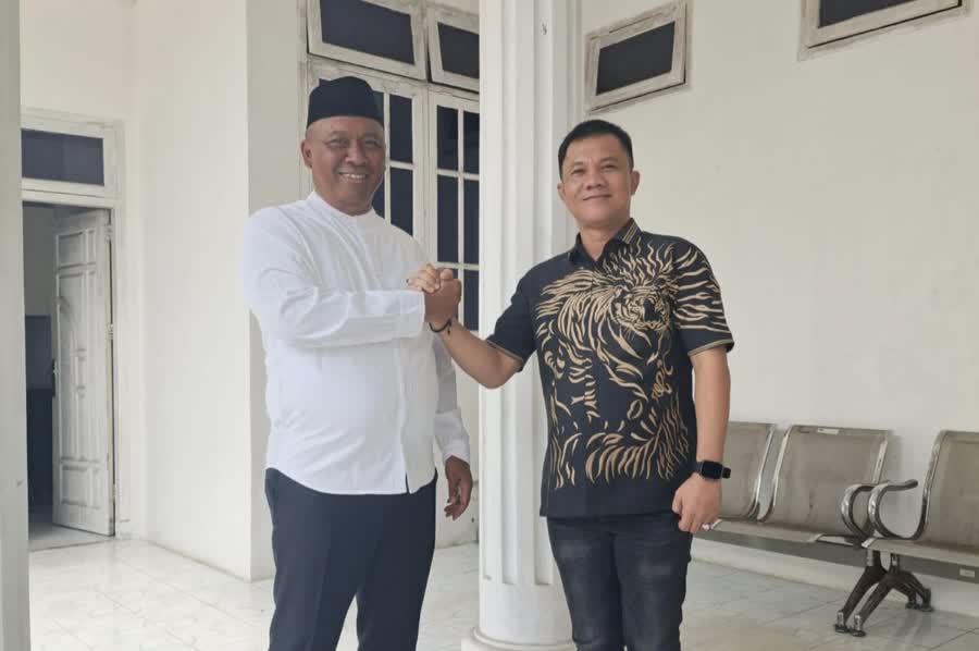 Silaturahmi Yunisa dan Komang Jadi Sorotan, Menuai Spekulasi Terkait Pengisian Kursi Wabup Lamteng Silaturahmi Yunisa dan Komang Jadi Sorotan, Menuai Spekulasi Terkait Pengisian Kursi Wabup Lamteng