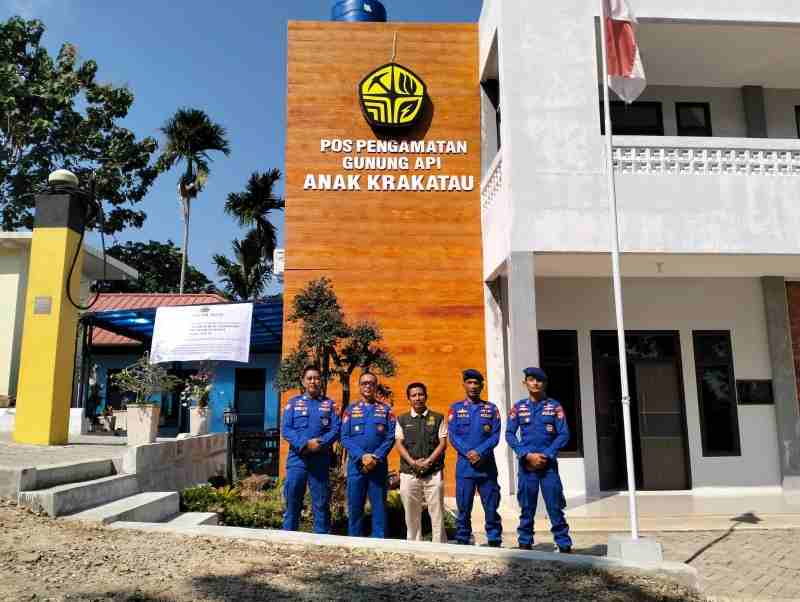 Polairud Polres Lampung Selatan Pantau Aktivitas Gunung Anak Krakatau, Warga Diimbau Tak Percaya Hoaks Polairud Polres Lampung Selatan Pantau Aktivitas Gunung Anak Krakatau, Warga Diimbau Tak Percaya Hoaks