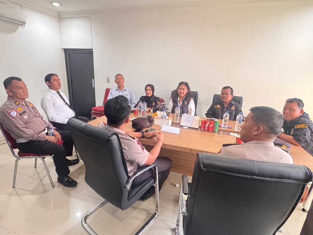 Sinergi Perangi Narkotika, Granat DPC Bengkalis Audiensi dengan Kapolsek Mandau yang Baru Sinergi Perangi Narkotika, Granat DPC Bengkalis Audiensi dengan Kapolsek Mandau yang Baru