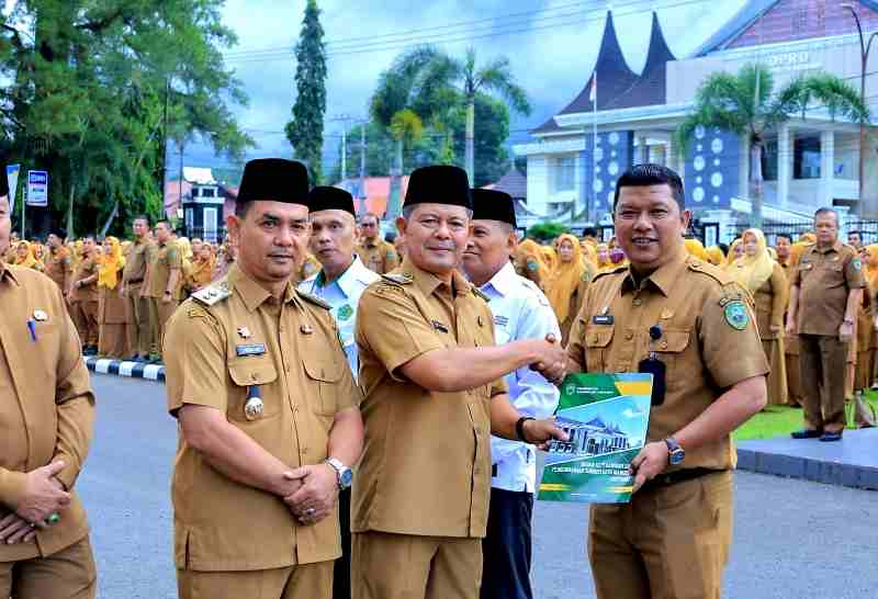 ASN Karir, Bupati Welly Lepas Haryadi ke Kementerian Lolos Seleksi Mutasi Nasional ASN Karir, Bupati Welly Lepas Haryadi ke Kementerian Lolos Seleksi Mutasi Nasional