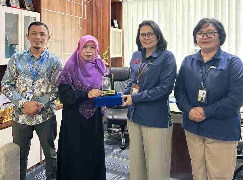 Kampus Unggul IIB Darmajaya dan PT Pegadaian Perkuat Sinergi, Buka Peluang Kuliah S1-S2, Magang, hingga Praktisi Mengajar Kampus Unggul IIB Darmajaya dan PT Pegadaian Perkuat Sinergi, Buka Peluang Kuliah S1-S2, Magang, hingga Praktisi Mengajar
