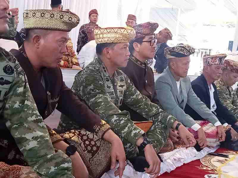 Tradisi Lampung: Tradisi Lampung Kuatkan Akar Budaya Bangsa Tradisi Lampung: Tradisi Lampung Kuatkan Akar Budaya Bangsa