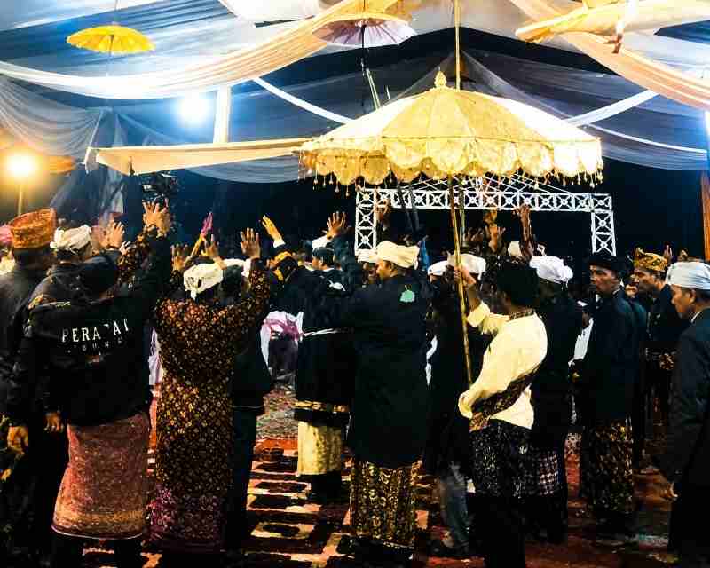 Ketika Lelaki Lampung Menari untuk Martabat: Tari Igel, Jejak Spiritualitas yang Menjaga Adat Lampung Utara Ketika Lelaki Lampung Menari untuk Martabat: Tari Igel, Jejak Spiritualitas yang Menjaga Adat Lampung Utara
