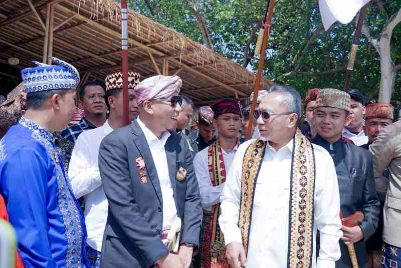 Begawi Festival 2026, Gubernur Mirza Dorong Generasi Muda Kreatif Tanpa Meninggalkan Budaya Begawi Festival 2026, Gubernur Mirza Dorong Generasi Muda Kreatif Tanpa Meninggalkan Budaya