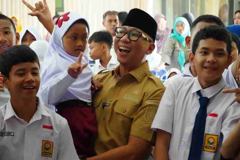 Hari Pertama Sekolah, Gubernur Lampung Bersama Kajati Turun Langsung Pastikan MBG Berjalan Optimal Hari Pertama Sekolah, Gubernur Lampung Bersama Kajati Turun Langsung Pastikan MBG Berjalan Optimal