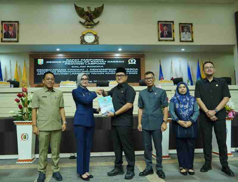 Pemprov Lampung Perkuat Transparasi dan Akuntabilitas Lewat Raperda Pertanggungjawaban APBD 2025 Pemprov Lampung Perkuat Transparasi dan Akuntabilitas Lewat Raperda Pertanggungjawaban APBD 2025