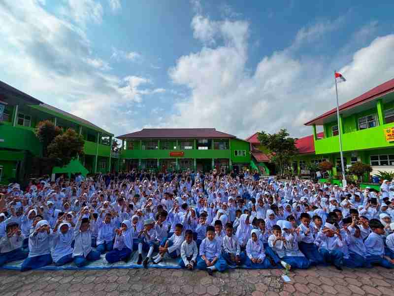 Bunda PAUD Padang Panjang Apresiasi Orang Tua Dampingi Anak Di MPLS 2026/2027 Bunda PAUD Padang Panjang Apresiasi Orang Tua Dampingi Anak Di MPLS 2026/2027