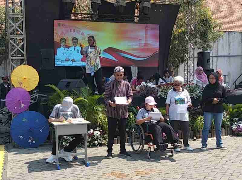 “Kami Tidak Meminta Langit Berubah”: Roemah D Guncang Panggung Ormas dengan Pesan Kesetaraan