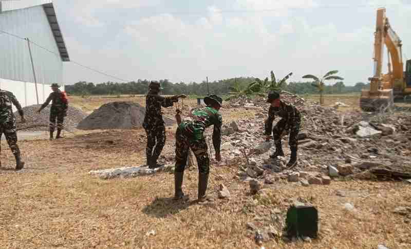 Satgas TMMD 129 Bojonegoro Terus Gelorakan Semangat Gotong Royong