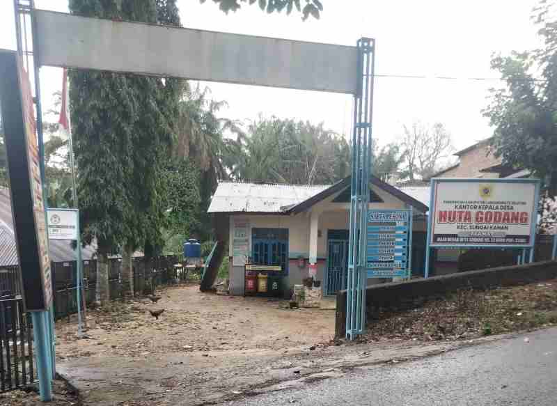 Di Duga Kuat Pengunaan Dana Desa Hutagodang TA 2025 Sarat Korupsi Dan Pengangkatan Sekdes Cacat Demi Hukum