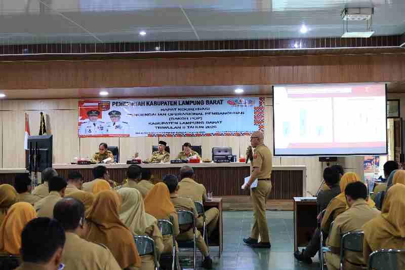 Hilangkan Ego Sektoral, Bupati Parosil Ajak Seluruh OPD Perkuat Koordinasi Demi Percepatan Pembangunan