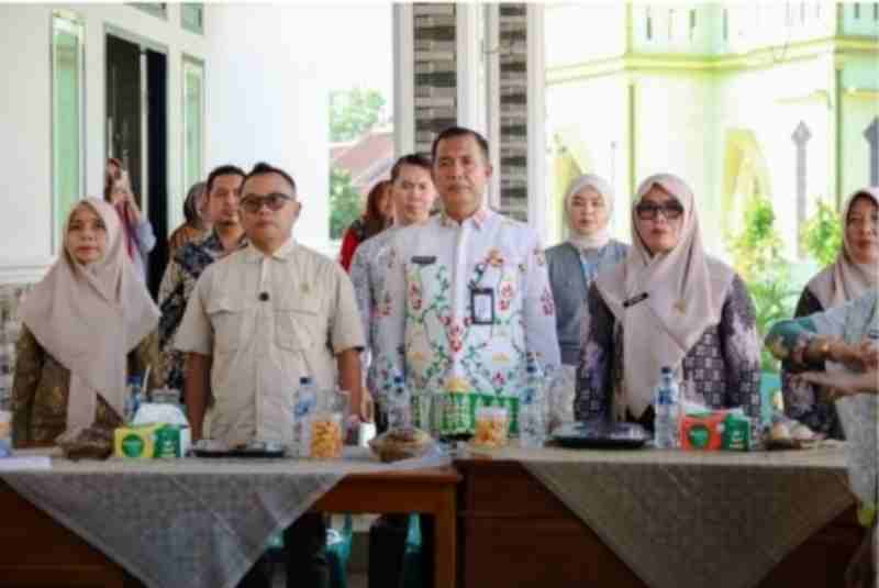 OJK Bersama Pemkab Lampung Timur Bentuk Ekosistem Tertutup Penggemukan Sapi Melalui Pembiayaan Kurda OJK Bersama Pemkab Lampung Timur Bentuk Ekosistem Tertutup Penggemukan Sapi Melalui Pembiayaan Kurda